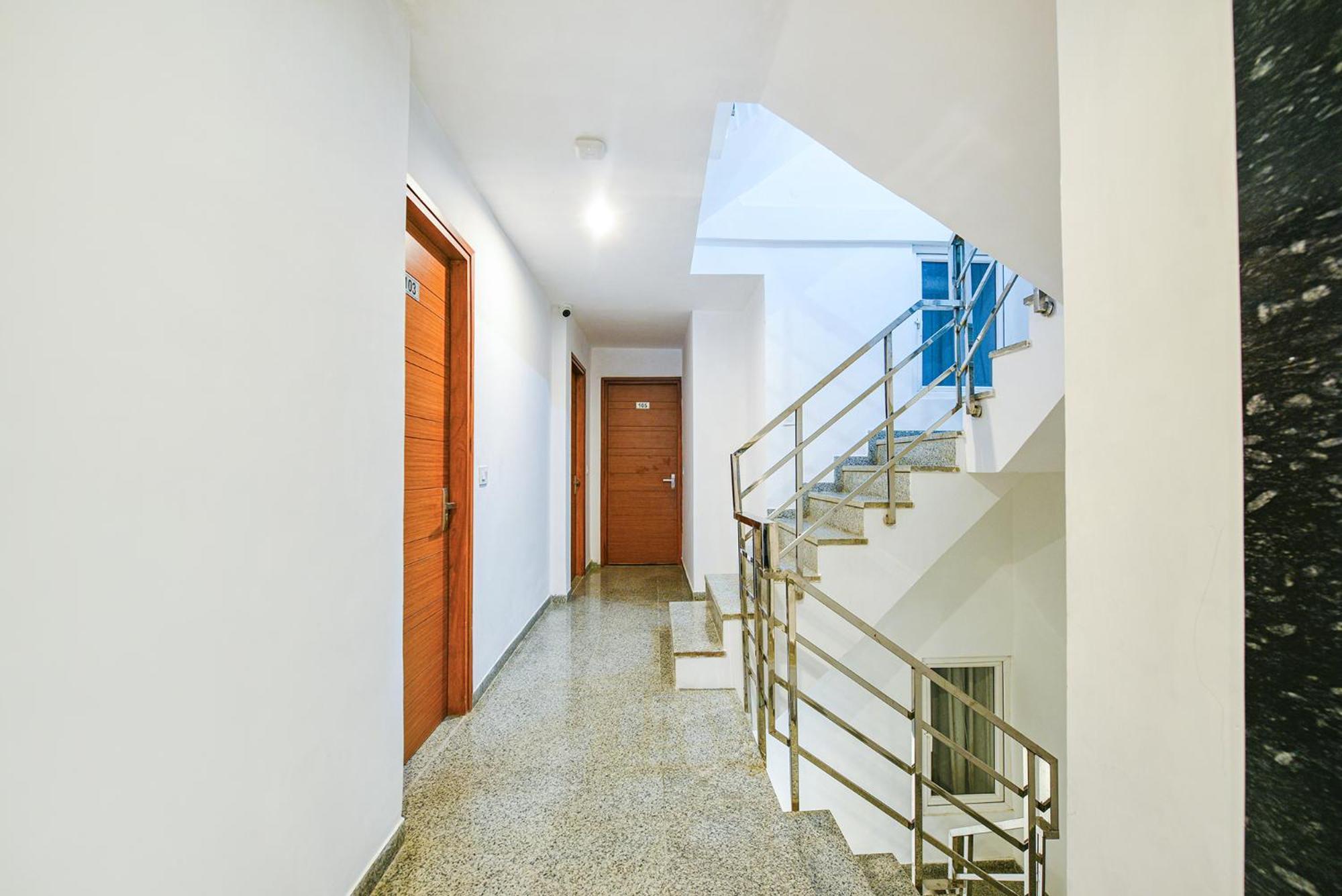 Fabhotel Sparkling - Nr Yashobhoomi Convention Centre Delhi  Exterior foto
