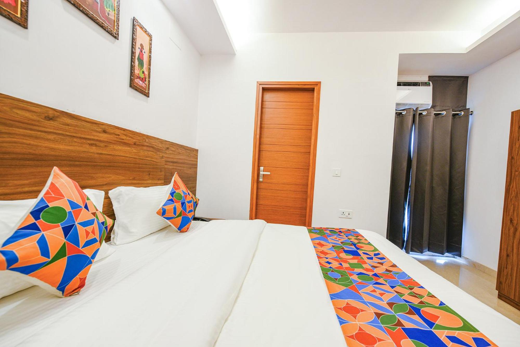Fabhotel Sparkling - Nr Yashobhoomi Convention Centre Delhi  Exterior foto